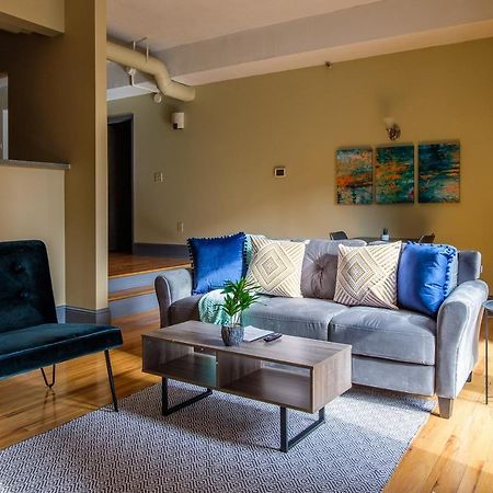 Frontdesk 2015 East 4Th Street Apts Downtown Cleveland 아파트 외부 사진