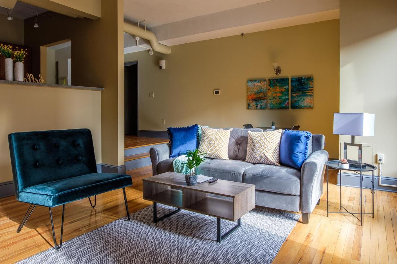 Frontdesk 2015 East 4Th Street Apts Downtown Cleveland 아파트 외부 사진